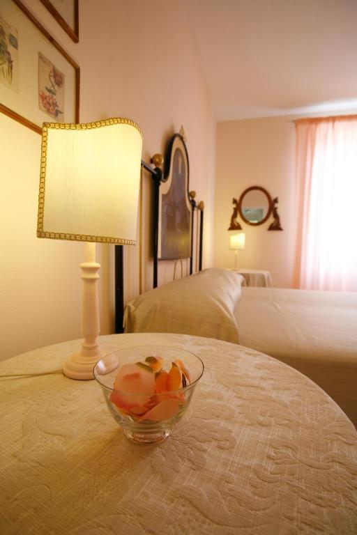 Villa Amelia Rooms Marina di Pietrasanta Δωμάτιο φωτογραφία