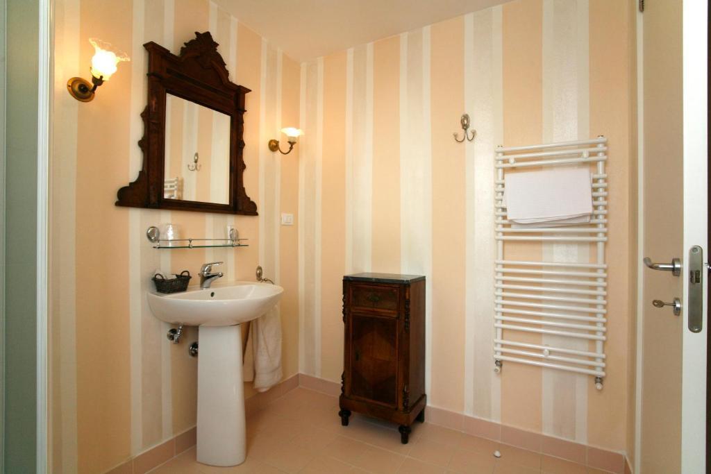 Villa Amelia Rooms Marina di Pietrasanta Δωμάτιο φωτογραφία