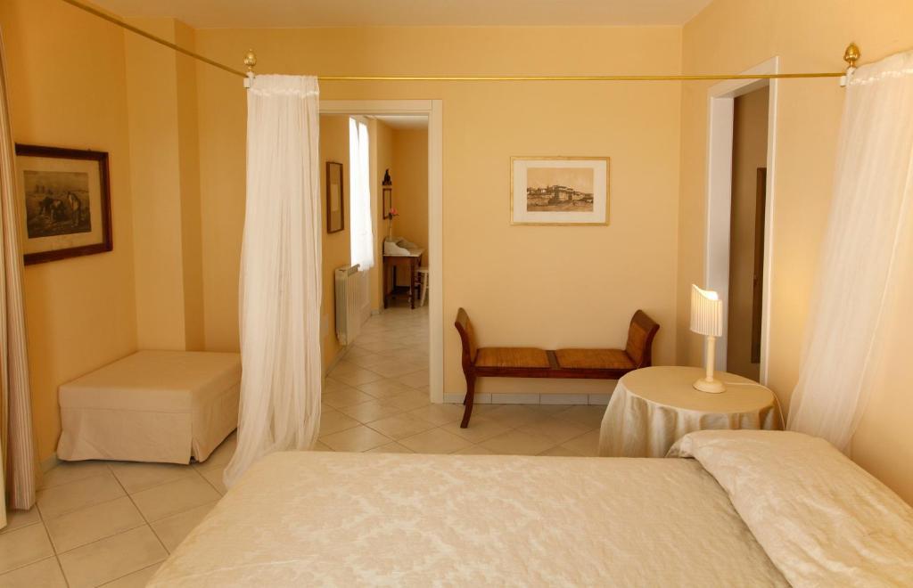 Villa Amelia Rooms Marina di Pietrasanta Δωμάτιο φωτογραφία