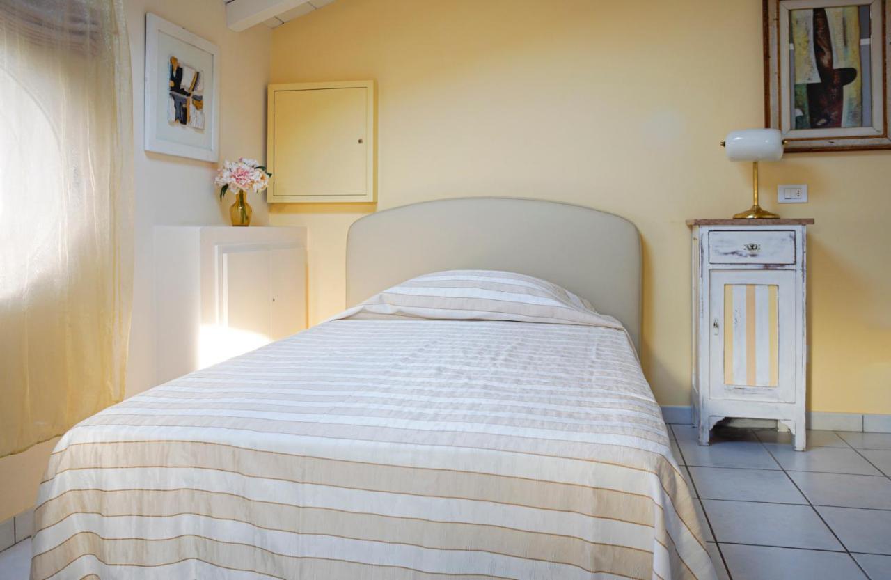 Villa Amelia Rooms Marina di Pietrasanta Εξωτερικό φωτογραφία