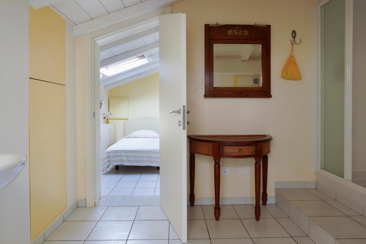 Villa Amelia Rooms Marina di Pietrasanta Εξωτερικό φωτογραφία
