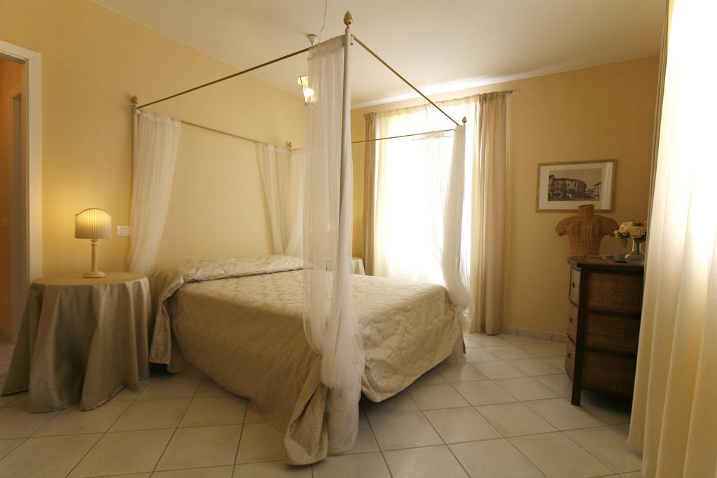 Villa Amelia Rooms Marina di Pietrasanta Εξωτερικό φωτογραφία
